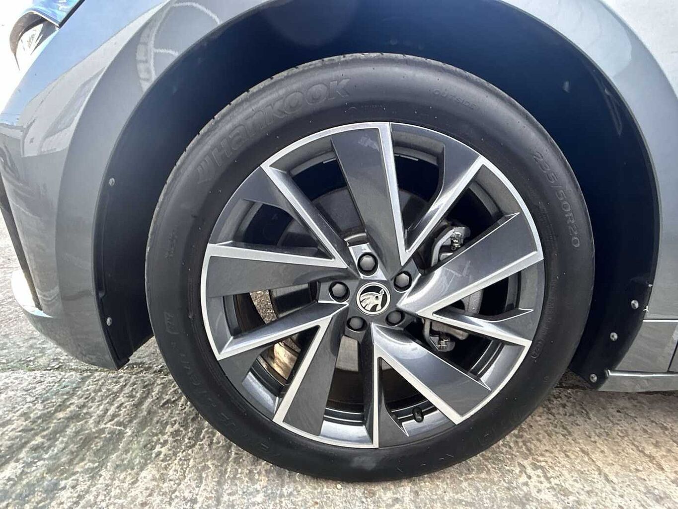 SKODA Enyaq Estate 210kW 85x Sportline Plus 82kWh 4x4 5dr Auto