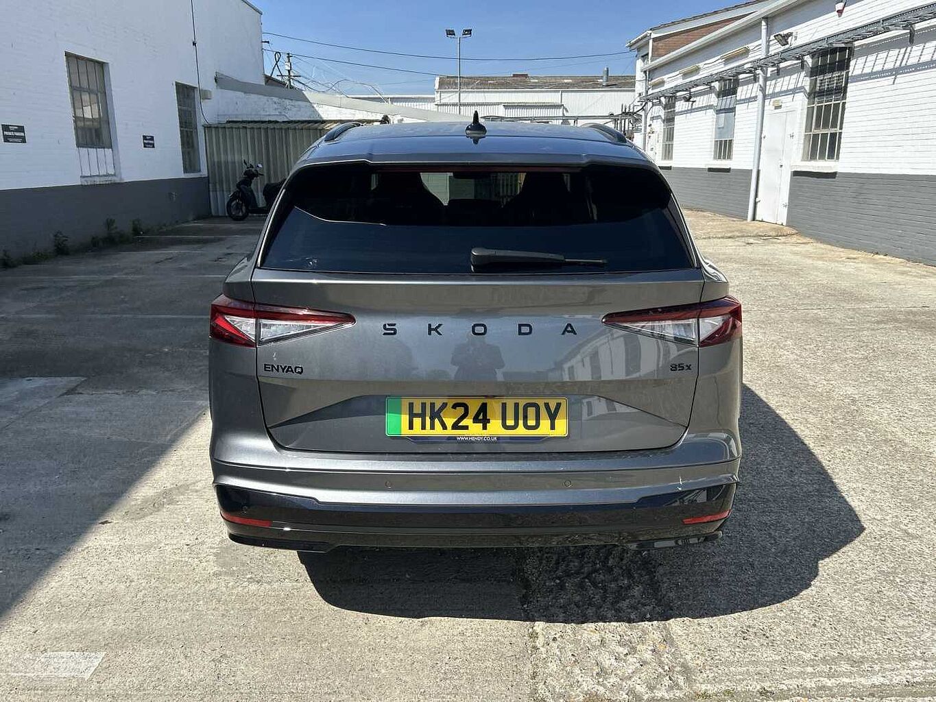 SKODA Enyaq Estate 210kW 85x Sportline Plus 82kWh 4x4 5dr Auto
