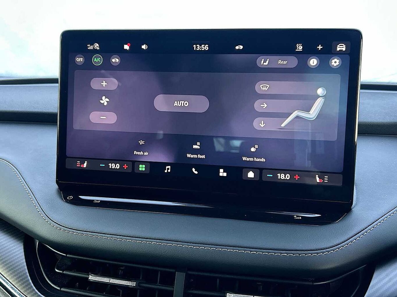 SKODA Enyaq Estate 210kW 85x Sportline Plus 82kWh 4x4 5dr Auto