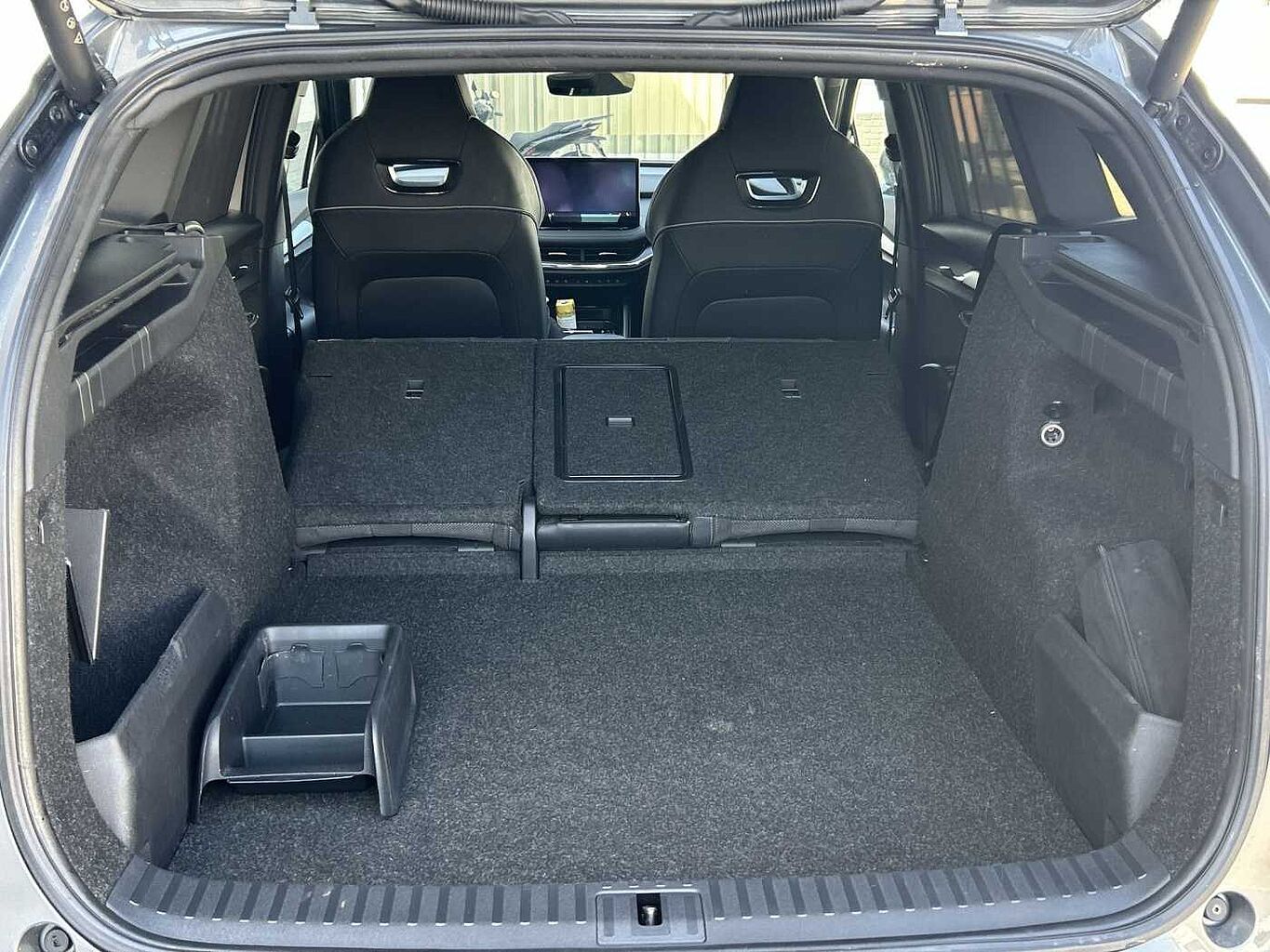 SKODA Enyaq Estate 210kW 85x Sportline Plus 82kWh 4x4 5dr Auto